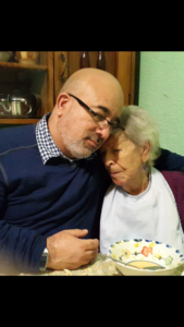 Mi madre en sus últimos meses de vida. Sufrió tanto antes de partir ....